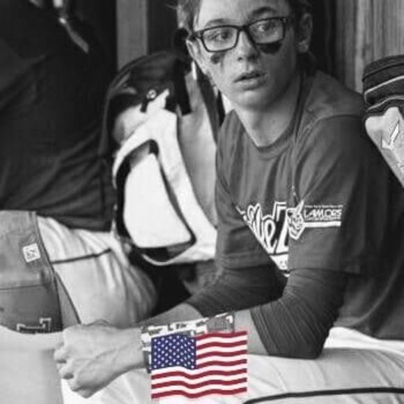 Meet your Posher, Amw - Picture 1 of 1